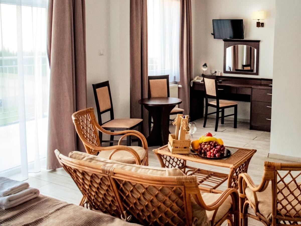 Hotel Feniks Gniezno Ngoại thất bức ảnh