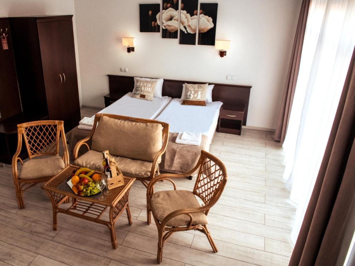 Hotel Feniks Gniezno Ngoại thất bức ảnh