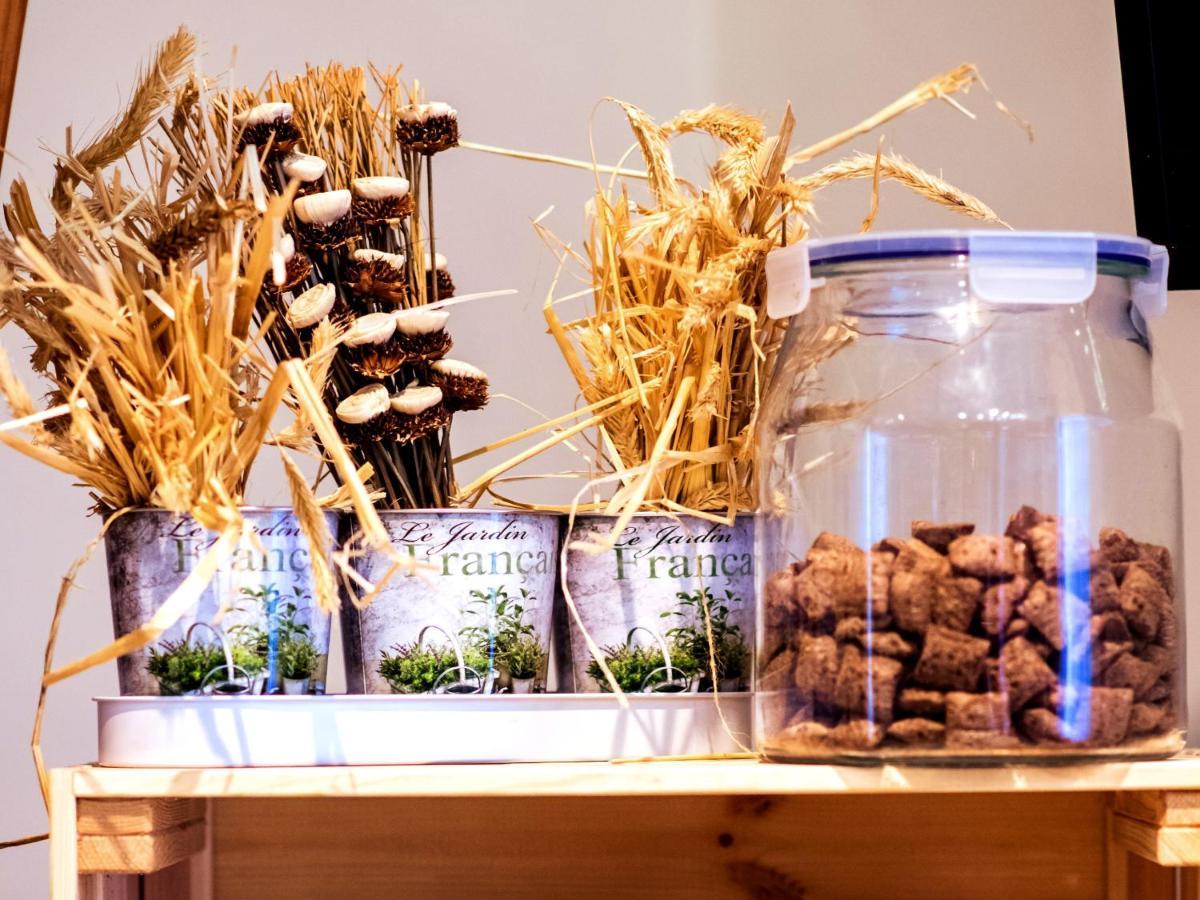 Hotel Feniks Gniezno Ngoại thất bức ảnh